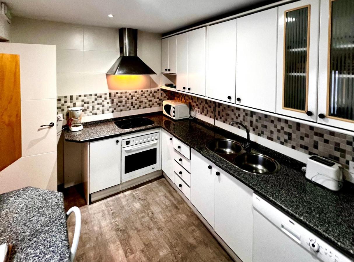Apartmán Destino Deluxe Plaza De Santiago - 2 Hab Caces Exteriér fotografie